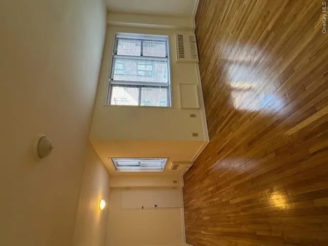 11 Lake Street, White Plains, NY, 2 Rooms Rooms,1 BathroomBathrooms,Residential Lease,For Rent,Lake,0,994417 11 Lake Street, White Plains, NY, 2 Rooms Rooms,1 BathroomBathrooms,Residential Lease,For Rent,Lake,0,994417