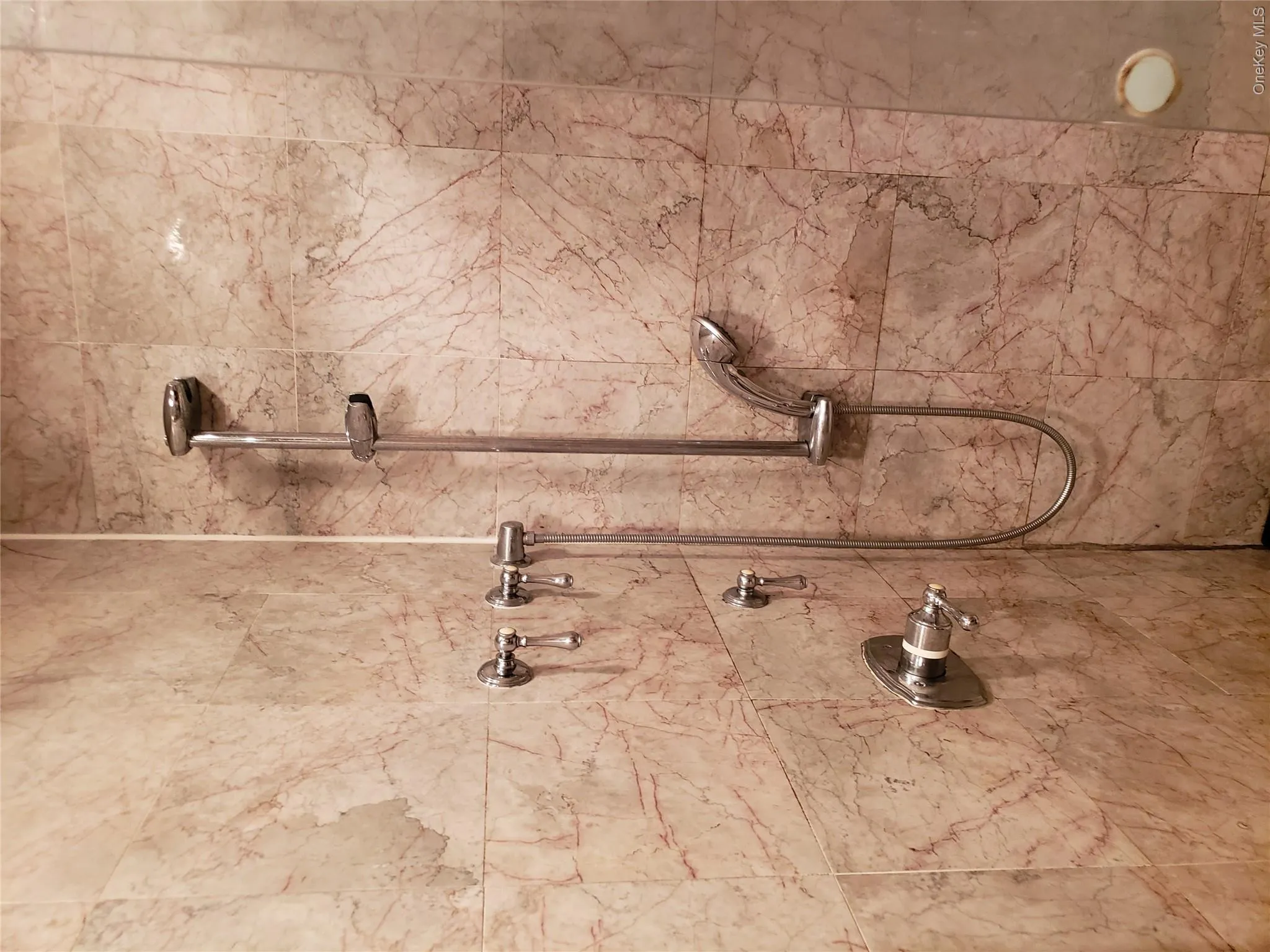 6921 182nd Street, New York, NY, 3 Bedrooms Bedrooms, 8 Rooms Rooms,1 BathroomBathrooms,Residential Lease,For Rent,182nd,0,994457 6921 182nd Street, New York, NY, 3 Bedrooms Bedrooms, 8 Rooms Rooms,1 BathroomBathrooms,Residential Lease,For Rent,182nd,0,994457