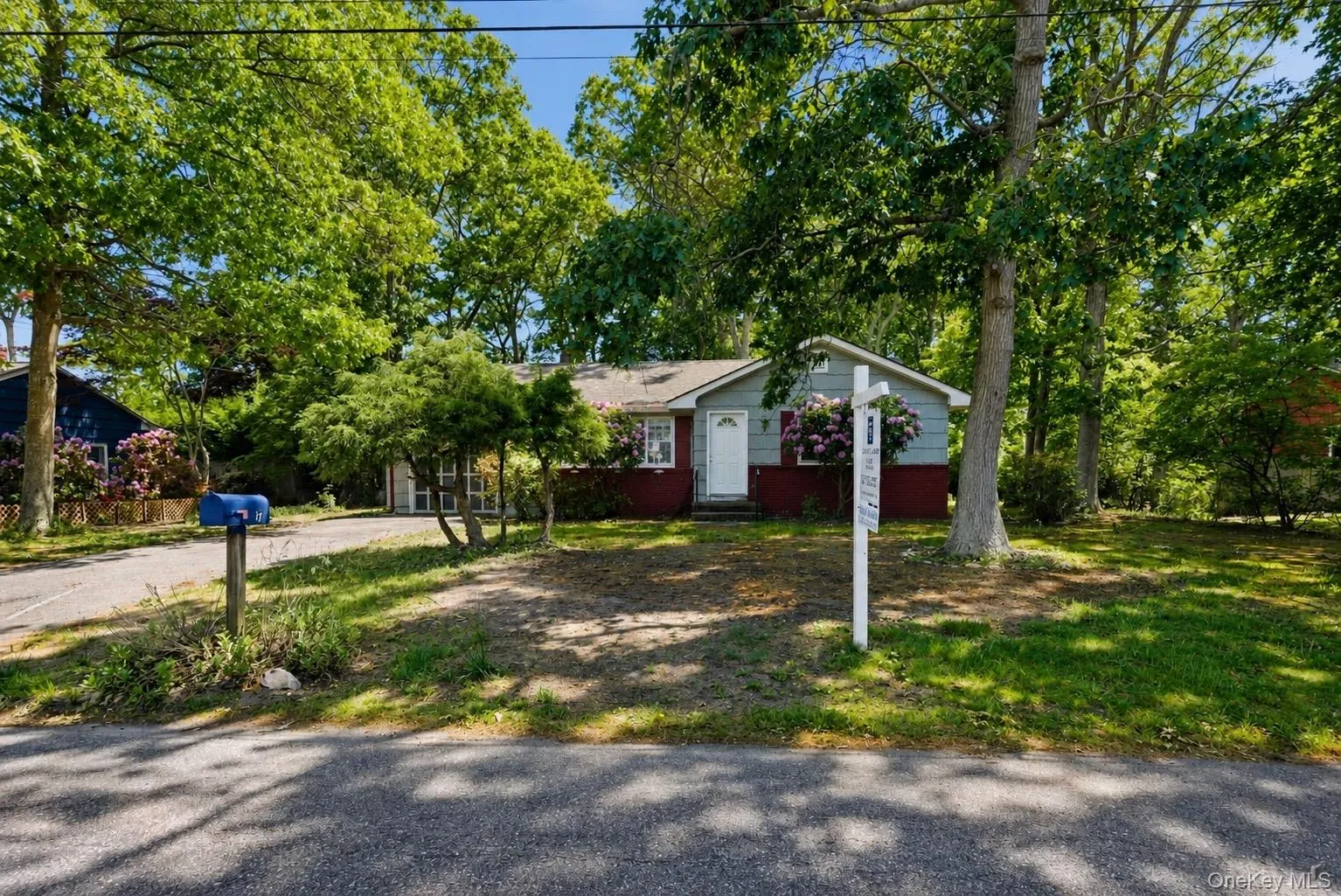 17 Yale Drive, Southampton, NY, 2 Bedrooms Bedrooms, 5 Rooms Rooms,1 BathroomBathrooms,Residential,For Rent,Yale,0,994480 17 Yale Drive, Southampton, NY, 2 Bedrooms Bedrooms, 5 Rooms Rooms,1 BathroomBathrooms,Residential,For Rent,Yale,0,994480