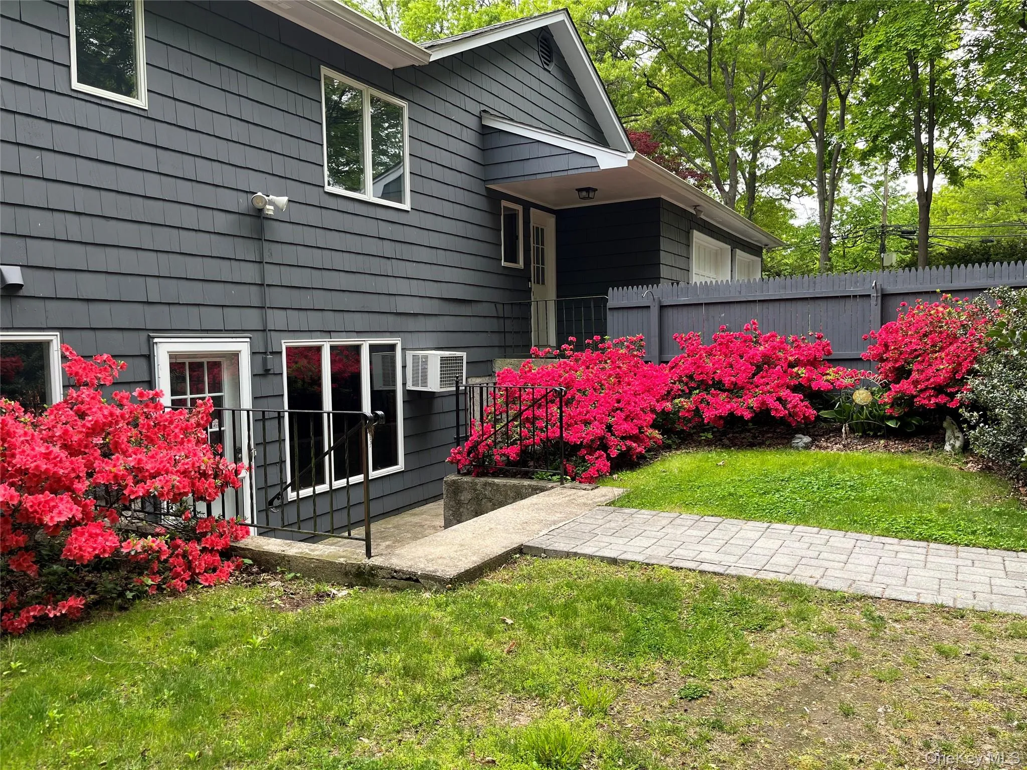 190 Old Field Road, Huntington, NY, 1 Bedroom Bedrooms, 4 Rooms Rooms,1 BathroomBathrooms,Residential Lease,For Rent,Old Field,0,994481 190 Old Field Road, Huntington, NY, 1 Bedroom Bedrooms, 4 Rooms Rooms,1 BathroomBathrooms,Residential Lease,For Rent,Old Field,0,994481