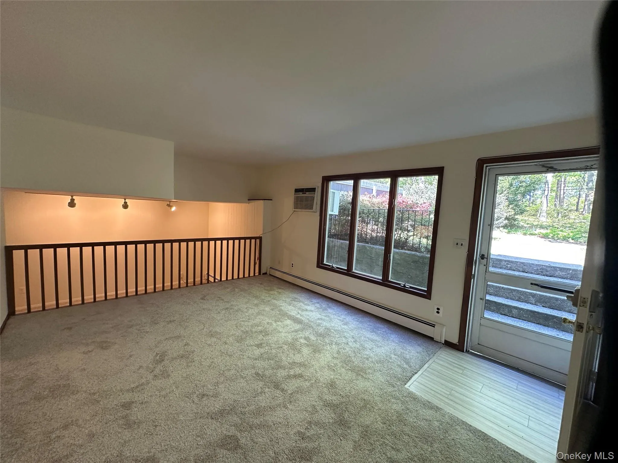 190 Old Field Road, Huntington, NY, 1 Bedroom Bedrooms, 4 Rooms Rooms,1 BathroomBathrooms,Residential Lease,For Rent,Old Field,0,994481 190 Old Field Road, Huntington, NY, 1 Bedroom Bedrooms, 4 Rooms Rooms,1 BathroomBathrooms,Residential Lease,For Rent,Old Field,0,994481