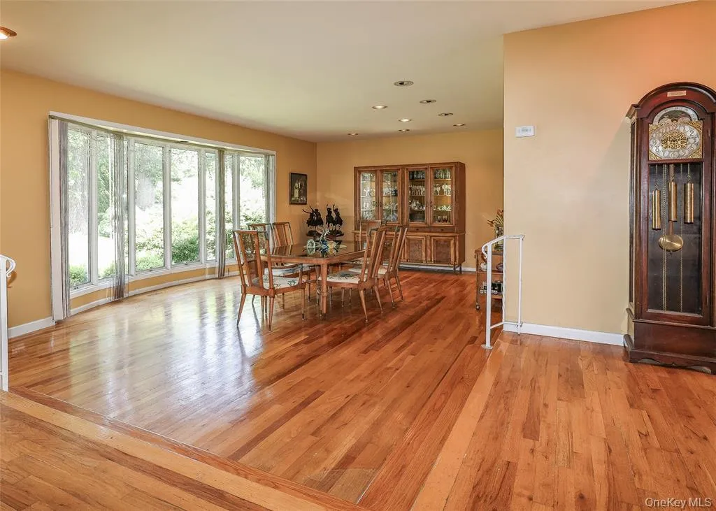 199 Hanson Lane, New Rochelle, NY, 3 Bedrooms Bedrooms, 7 Rooms Rooms,3 BathroomsBathrooms,Residential Lease,For Rent,Hanson Lane,0,994486 199 Hanson Lane, New Rochelle, NY, 3 Bedrooms Bedrooms, 7 Rooms Rooms,3 BathroomsBathrooms,Residential Lease,For Rent,Hanson Lane,0,994486