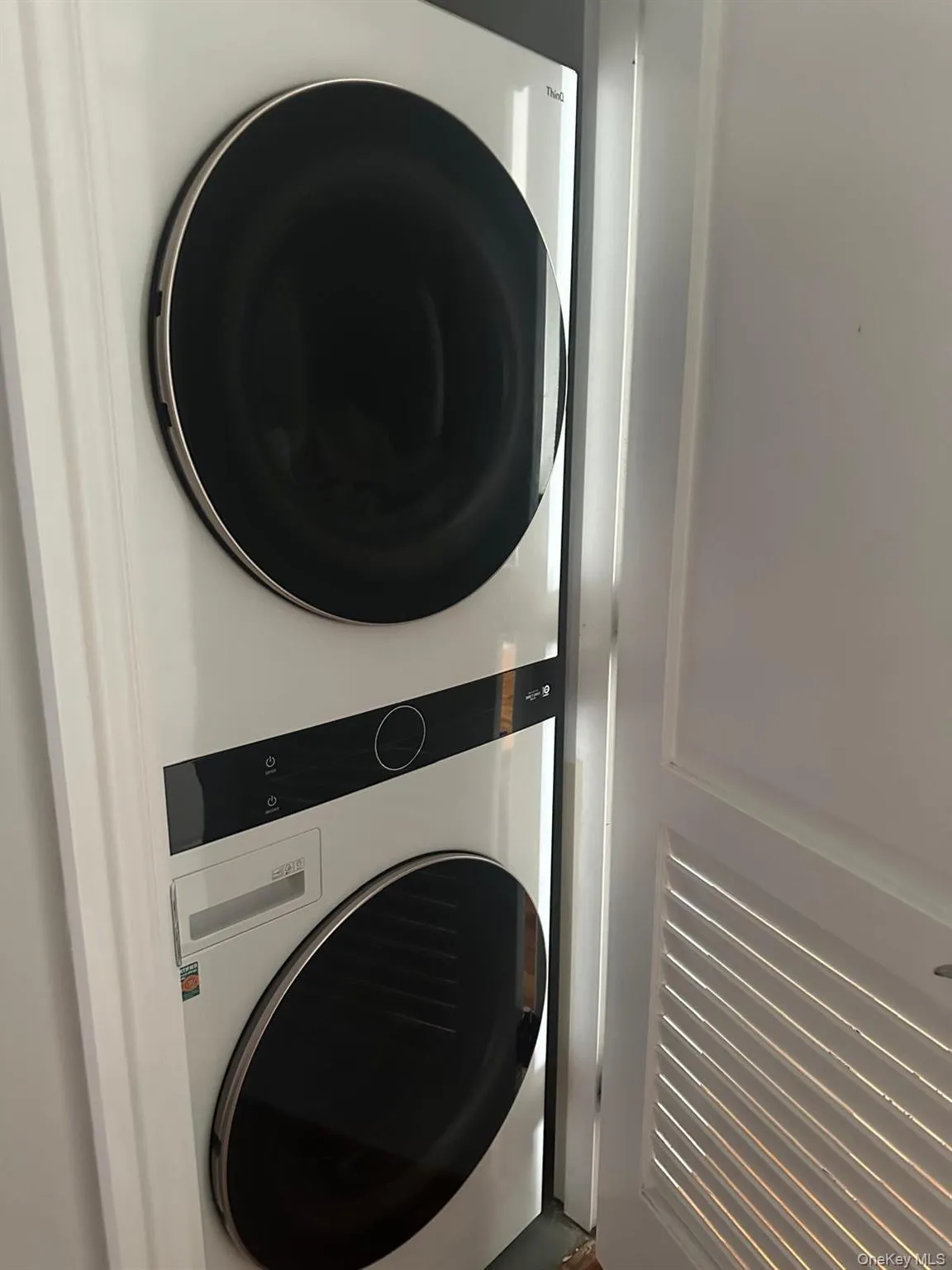 543 Main Street, New Rochelle, NY, 2 Bedrooms Bedrooms, 4 Rooms Rooms,2 BathroomsBathrooms,Residential Lease,For Rent,Main,0,994488 543 Main Street, New Rochelle, NY, 2 Bedrooms Bedrooms, 4 Rooms Rooms,2 BathroomsBathrooms,Residential Lease,For Rent,Main,0,994488