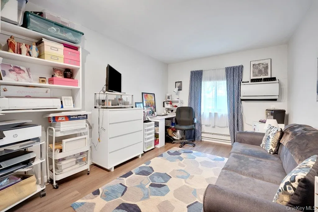 117 De Haven Drive, Yonkers, NY, 3 Bedrooms Bedrooms, 6 Rooms Rooms,2 BathroomsBathrooms,Residential,For Rent,De Haven,0,994508 117 De Haven Drive, Yonkers, NY, 3 Bedrooms Bedrooms, 6 Rooms Rooms,2 BathroomsBathrooms,Residential,For Rent,De Haven,0,994508