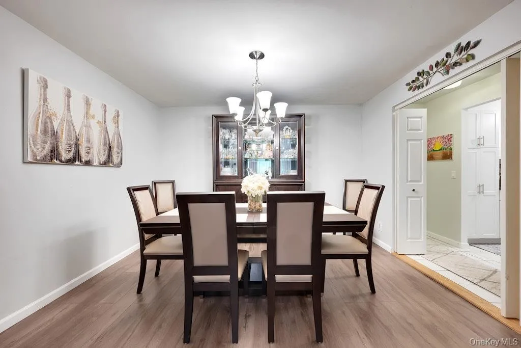 117 De Haven Drive, Yonkers, NY, 3 Bedrooms Bedrooms, 6 Rooms Rooms,2 BathroomsBathrooms,Residential,For Rent,De Haven,0,994508 117 De Haven Drive, Yonkers, NY, 3 Bedrooms Bedrooms, 6 Rooms Rooms,2 BathroomsBathrooms,Residential,For Rent,De Haven,0,994508