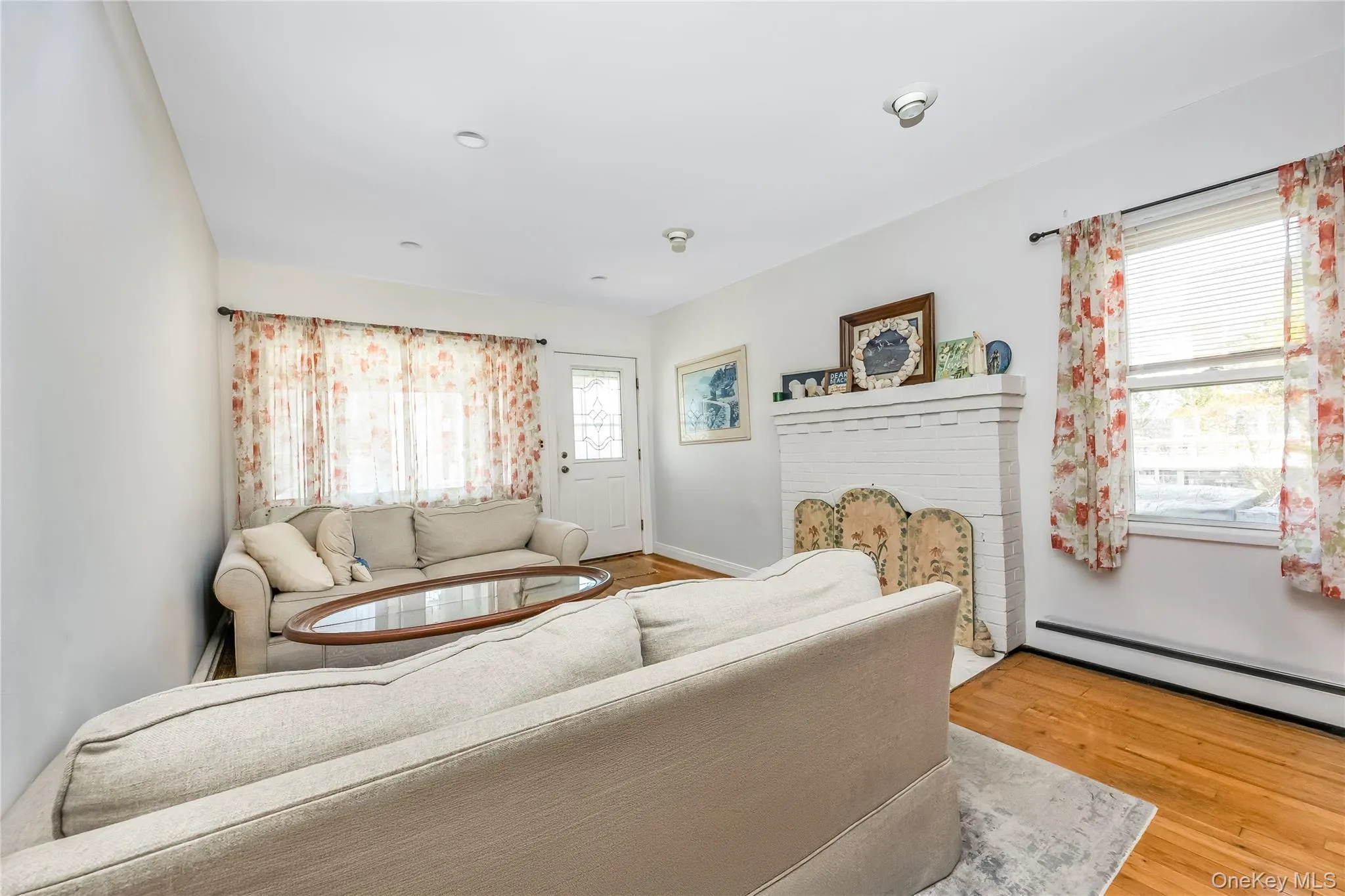 32 Buffalo Avenue, Hempstead, NY, 4 Bedrooms Bedrooms, 8 Rooms Rooms,2 BathroomsBathrooms,Residential,For Rent,Buffalo,0,994514 32 Buffalo Avenue, Hempstead, NY, 4 Bedrooms Bedrooms, 8 Rooms Rooms,2 BathroomsBathrooms,Residential,For Rent,Buffalo,0,994514
