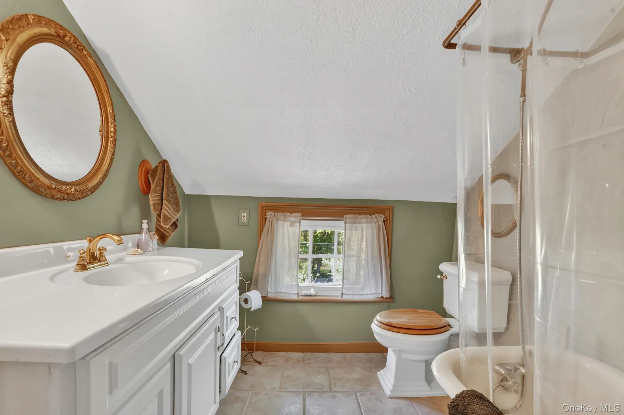 23 Byram Lake Road, Bedford, NY, 6 Bedrooms Bedrooms, 9 Rooms Rooms,2 BathroomsBathrooms,Residential,For Rent,Byram Lake,0,994526 23 Byram Lake Road, Bedford, NY, 6 Bedrooms Bedrooms, 9 Rooms Rooms,2 BathroomsBathrooms,Residential,For Rent,Byram Lake,0,994526