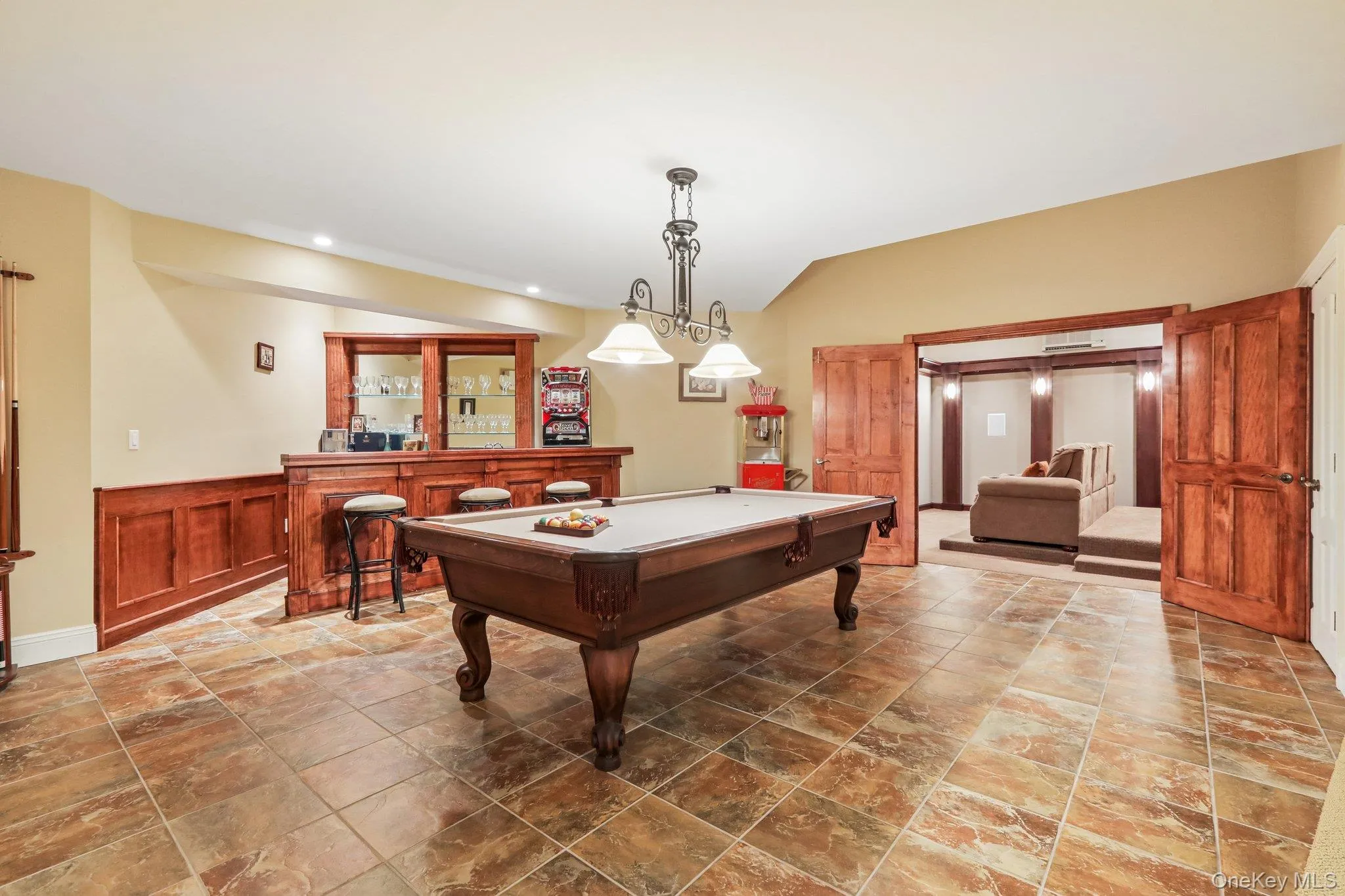 250 Old Mill Road, Clarkstown, NY, 5 Bedrooms Bedrooms, 15 Rooms Rooms,5 BathroomsBathrooms,Residential,For Rent,Old Mill,0,994533 250 Old Mill Road, Clarkstown, NY, 5 Bedrooms Bedrooms, 15 Rooms Rooms,5 BathroomsBathrooms,Residential,For Rent,Old Mill,0,994533