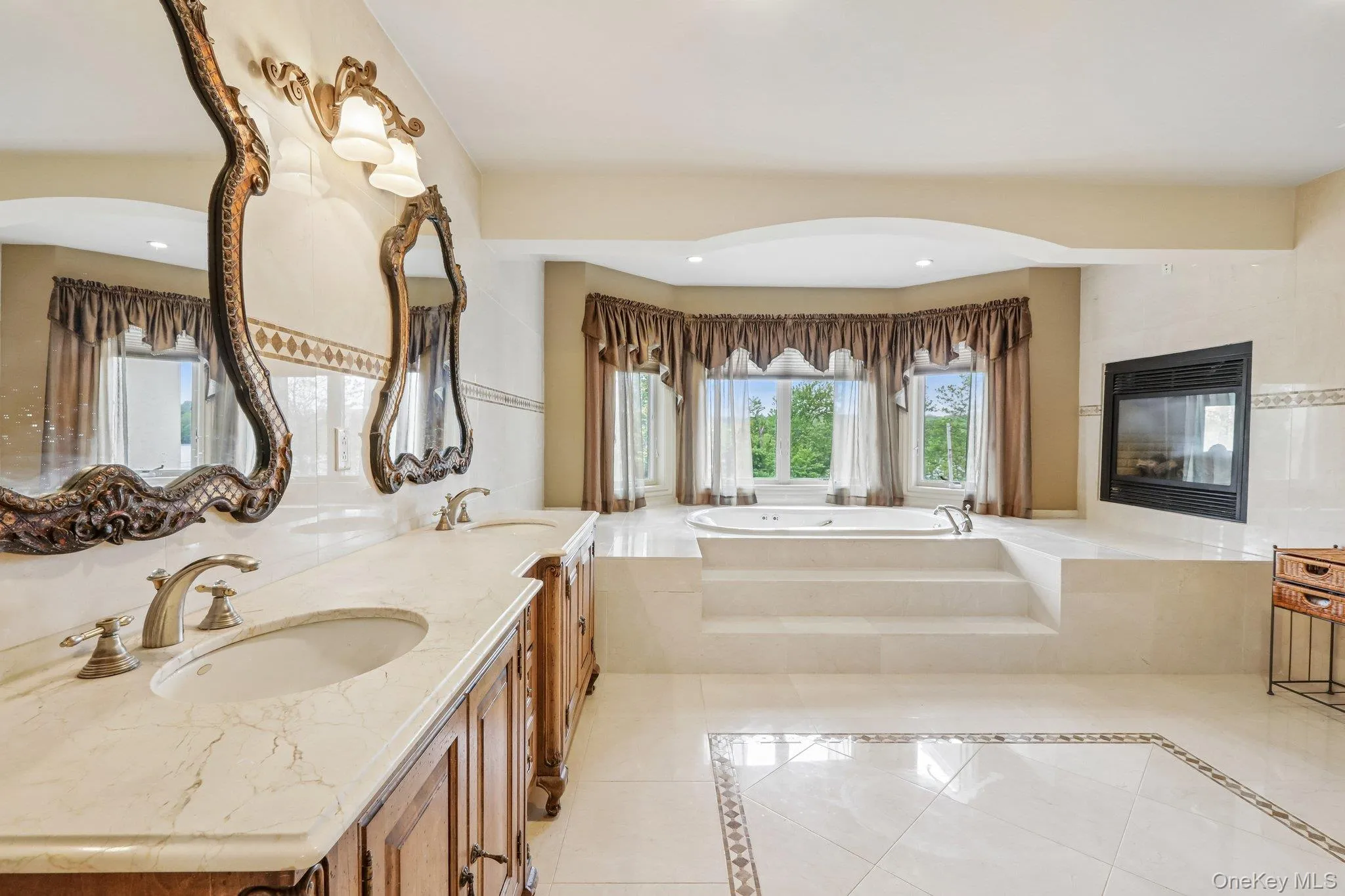 250 Old Mill Road, Clarkstown, NY, 5 Bedrooms Bedrooms, 15 Rooms Rooms,5 BathroomsBathrooms,Residential,For Rent,Old Mill,0,994533 250 Old Mill Road, Clarkstown, NY, 5 Bedrooms Bedrooms, 15 Rooms Rooms,5 BathroomsBathrooms,Residential,For Rent,Old Mill,0,994533