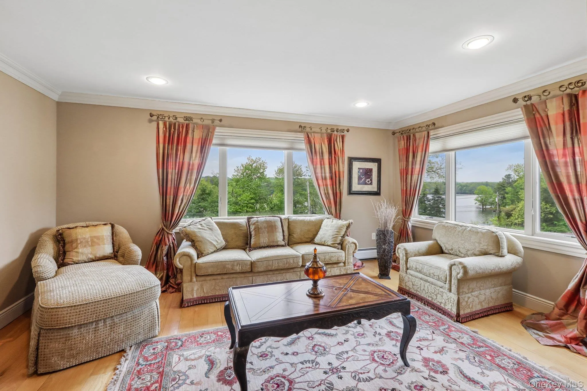 250 Old Mill Road, Clarkstown, NY, 5 Bedrooms Bedrooms, 15 Rooms Rooms,5 BathroomsBathrooms,Residential,For Rent,Old Mill,0,994533 250 Old Mill Road, Clarkstown, NY, 5 Bedrooms Bedrooms, 15 Rooms Rooms,5 BathroomsBathrooms,Residential,For Rent,Old Mill,0,994533