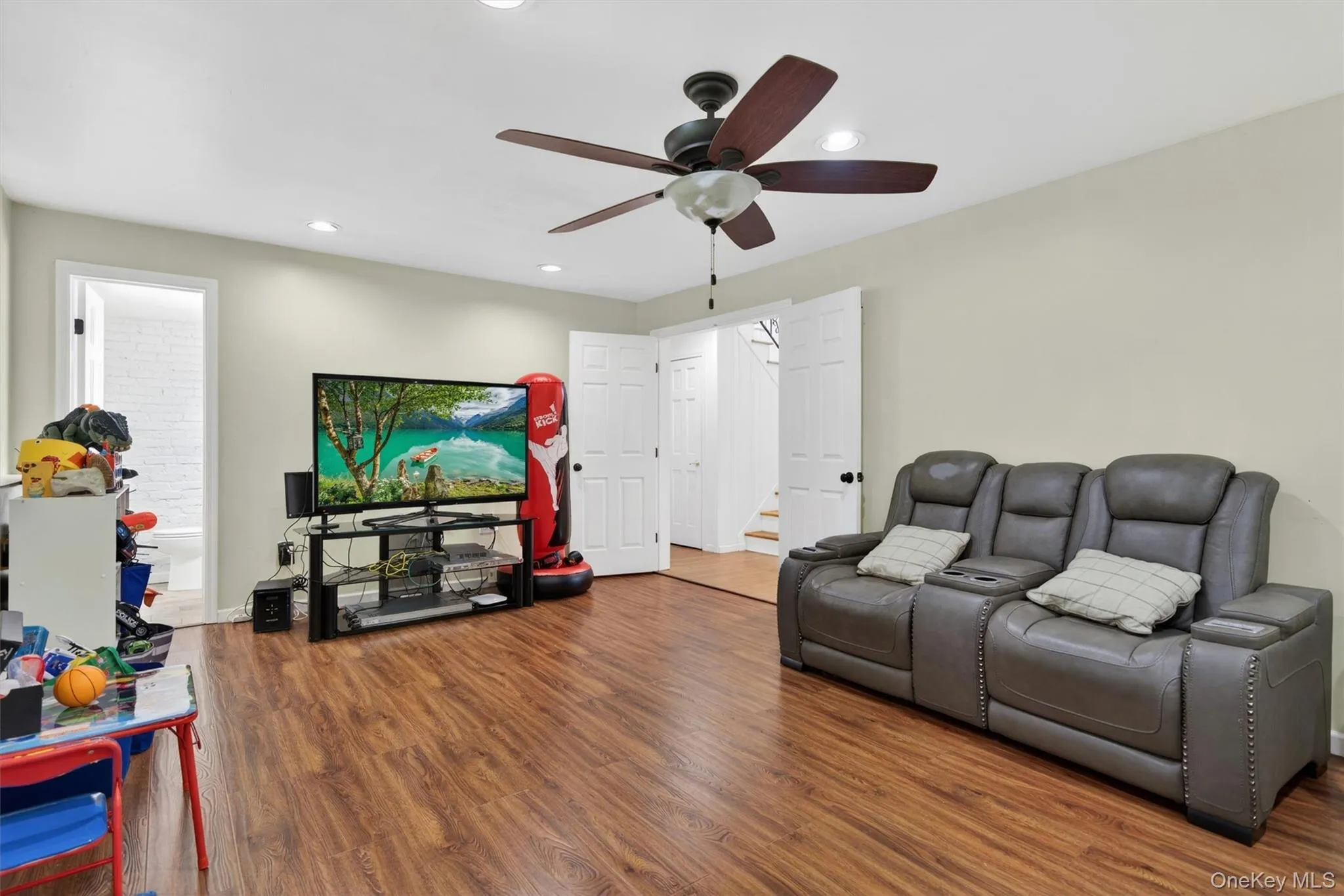 6 John Drive, Goshen, NY, 3 Bedrooms Bedrooms, 11 Rooms Rooms,2 BathroomsBathrooms,Residential,For Rent,John,0,994535 6 John Drive, Goshen, NY, 3 Bedrooms Bedrooms, 11 Rooms Rooms,2 BathroomsBathrooms,Residential,For Rent,John,0,994535