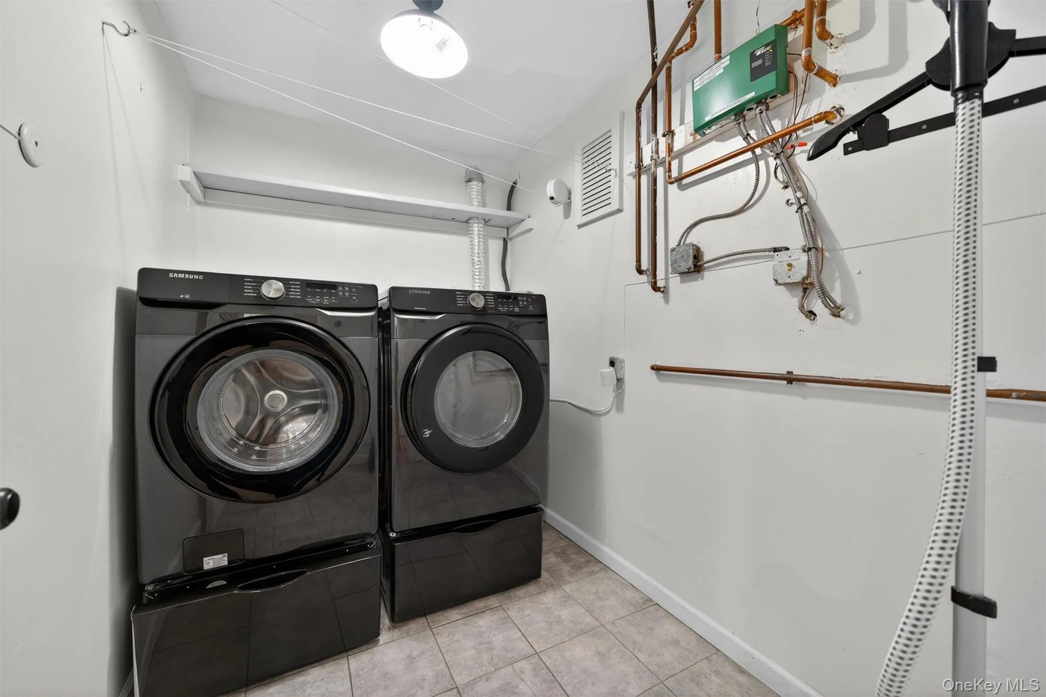 6 John Drive, Goshen, NY, 3 Bedrooms Bedrooms, 11 Rooms Rooms,2 BathroomsBathrooms,Residential,For Rent,John,0,994535 6 John Drive, Goshen, NY, 3 Bedrooms Bedrooms, 11 Rooms Rooms,2 BathroomsBathrooms,Residential,For Rent,John,0,994535