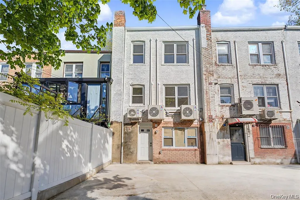 9307 69th Avenue, New York, NY, 4 Bedrooms Bedrooms, 10 Rooms Rooms,3 BathroomsBathrooms,Residential,For Rent,69th,0,994541 9307 69th Avenue, New York, NY, 4 Bedrooms Bedrooms, 10 Rooms Rooms,3 BathroomsBathrooms,Residential,For Rent,69th,0,994541