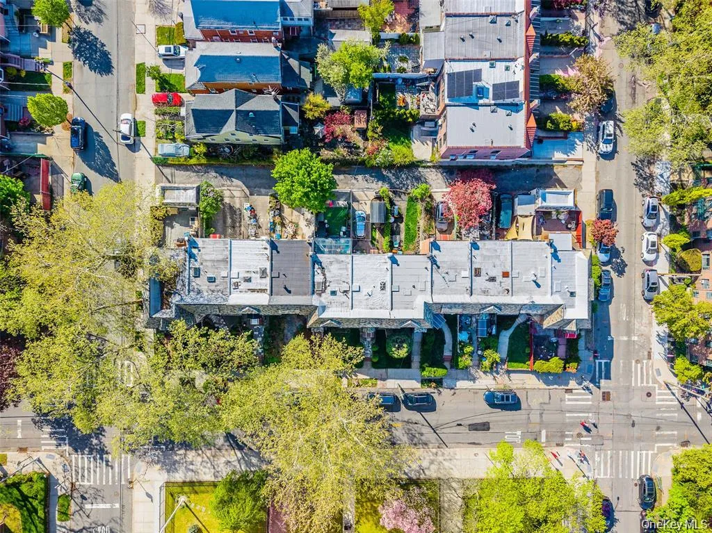 9307 69th Avenue, New York, NY, 4 Bedrooms Bedrooms, 10 Rooms Rooms,3 BathroomsBathrooms,Residential,For Rent,69th,0,994541 9307 69th Avenue, New York, NY, 4 Bedrooms Bedrooms, 10 Rooms Rooms,3 BathroomsBathrooms,Residential,For Rent,69th,0,994541