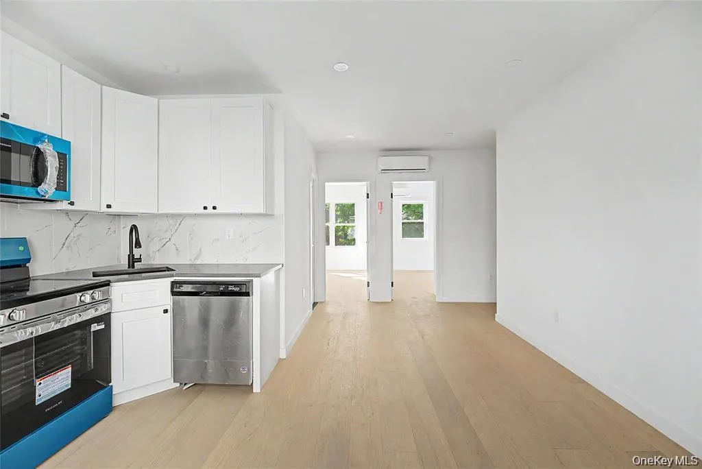 9307 69th Avenue, New York, NY, 4 Bedrooms Bedrooms, 10 Rooms Rooms,3 BathroomsBathrooms,Residential,For Rent,69th,0,994541 9307 69th Avenue, New York, NY, 4 Bedrooms Bedrooms, 10 Rooms Rooms,3 BathroomsBathrooms,Residential,For Rent,69th,0,994541