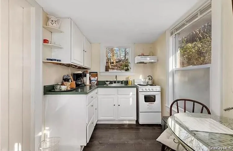20 Main Street, Wappinger, NY, 1 Bedroom Bedrooms, 4 Rooms Rooms,1 BathroomBathrooms,Residential Lease,For Rent,Main,0,994549 20 Main Street, Wappinger, NY, 1 Bedroom Bedrooms, 4 Rooms Rooms,1 BathroomBathrooms,Residential Lease,For Rent,Main,0,994549