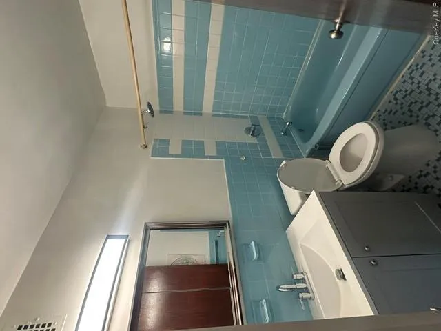 30-29 70th, New York, NY, 3 Bedrooms Bedrooms, 7 Rooms Rooms,1 BathroomBathrooms,Residential Lease,For Rent,70th,0,994556 30-29 70th, New York, NY, 3 Bedrooms Bedrooms, 7 Rooms Rooms,1 BathroomBathrooms,Residential Lease,For Rent,70th,0,994556