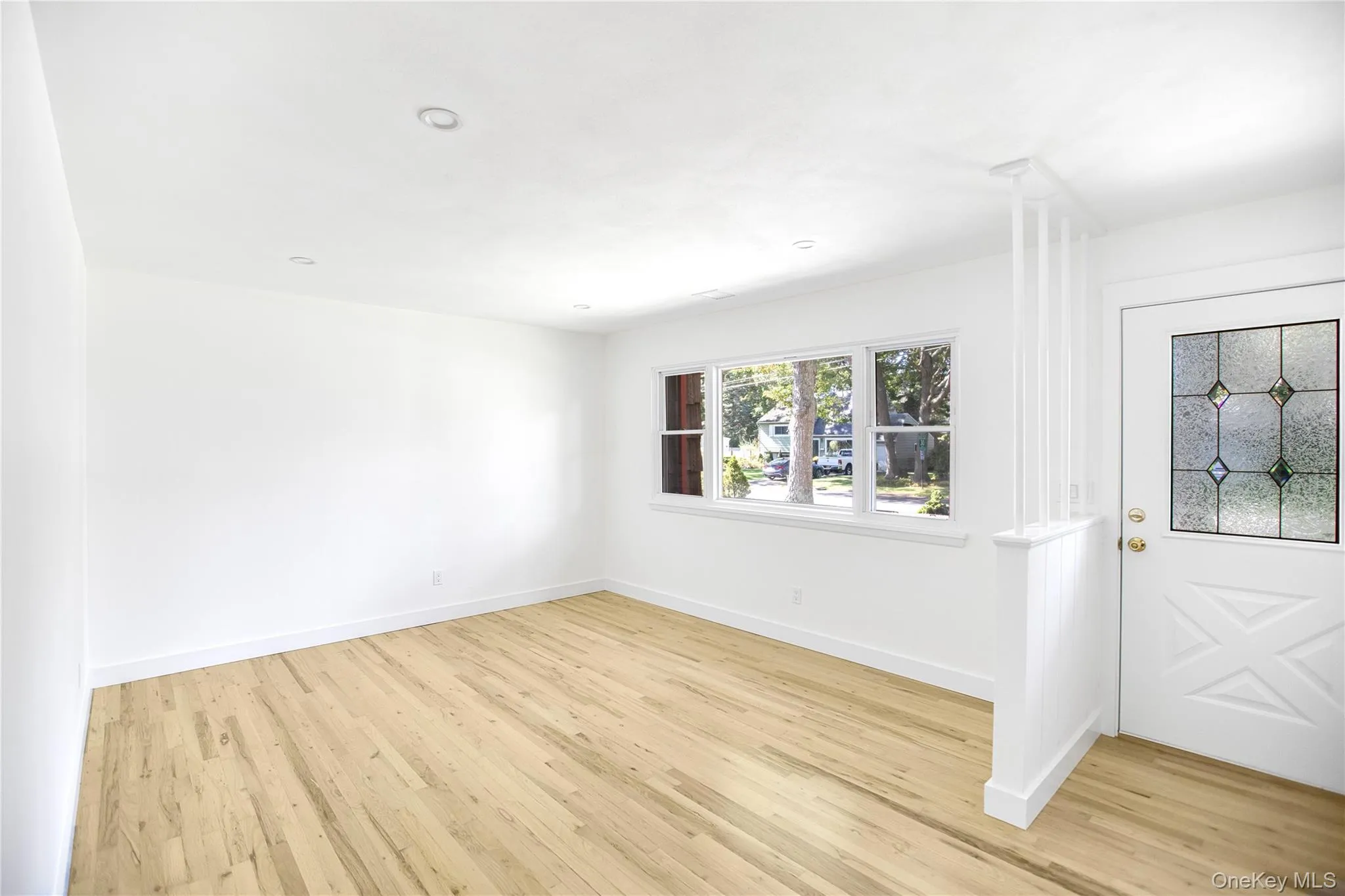 91 Circuit Road, Brookhaven, NY, 3 Bedrooms Bedrooms, 6 Rooms Rooms,1 BathroomBathrooms,Residential Lease,For Rent,Circuit,0,994557 91 Circuit Road, Brookhaven, NY, 3 Bedrooms Bedrooms, 6 Rooms Rooms,1 BathroomBathrooms,Residential Lease,For Rent,Circuit,0,994557