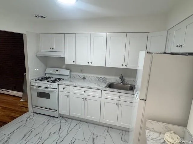 78-11 24th Avenue, New York, NY, 2 Bedrooms Bedrooms, 5 Rooms Rooms,2 BathroomsBathrooms,Residential Lease,For Rent,24th,0,994574 78-11 24th Avenue, New York, NY, 2 Bedrooms Bedrooms, 5 Rooms Rooms,2 BathroomsBathrooms,Residential Lease,For Rent,24th,0,994574