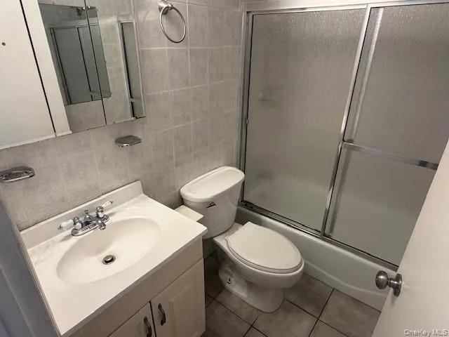 78-11 24th Avenue, New York, NY, 2 Bedrooms Bedrooms, 5 Rooms Rooms,2 BathroomsBathrooms,Residential Lease,For Rent,24th,0,994574 78-11 24th Avenue, New York, NY, 2 Bedrooms Bedrooms, 5 Rooms Rooms,2 BathroomsBathrooms,Residential Lease,For Rent,24th,0,994574