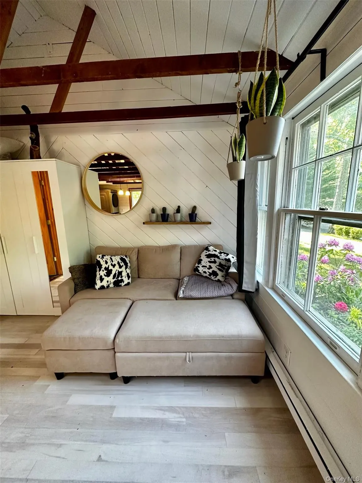 332 Canoe Place Road, Southampton, NY, 1 Bedroom Bedrooms, 2 Rooms Rooms,1 BathroomBathrooms,Residential Lease,For Rent,Canoe Place,0,994576 332 Canoe Place Road, Southampton, NY, 1 Bedroom Bedrooms, 2 Rooms Rooms,1 BathroomBathrooms,Residential Lease,For Rent,Canoe Place,0,994576