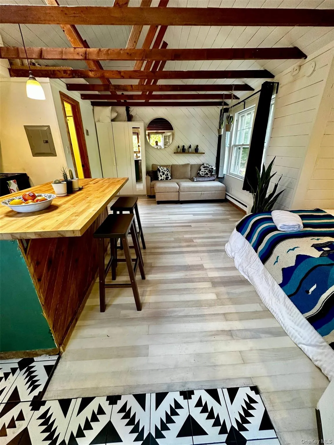332 Canoe Place Road, Southampton, NY, 1 Bedroom Bedrooms, 2 Rooms Rooms,1 BathroomBathrooms,Residential Lease,For Rent,Canoe Place,0,994576 332 Canoe Place Road, Southampton, NY, 1 Bedroom Bedrooms, 2 Rooms Rooms,1 BathroomBathrooms,Residential Lease,For Rent,Canoe Place,0,994576