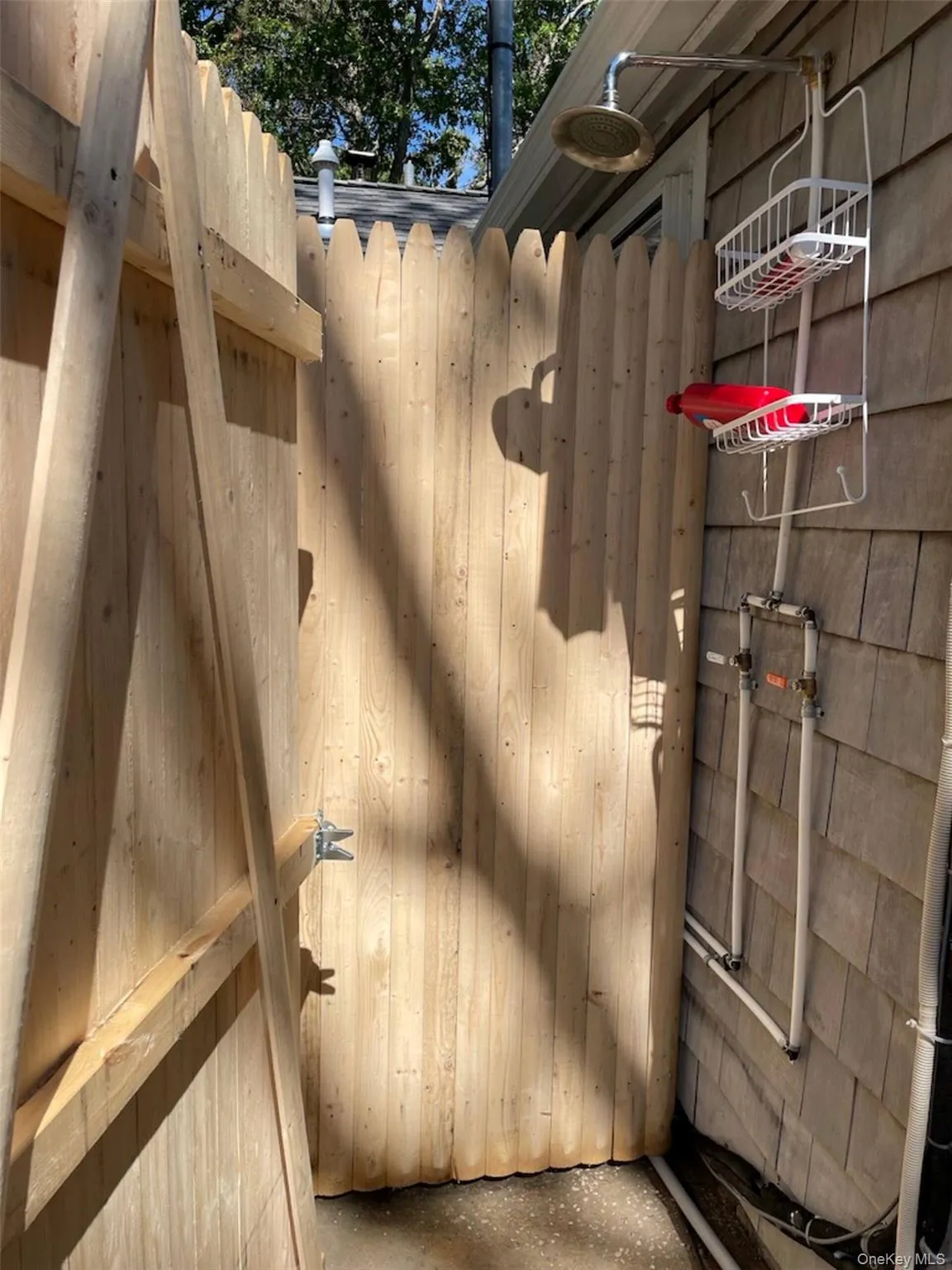 332 Canoe Place Road, Southampton, NY, 1 Bedroom Bedrooms, 2 Rooms Rooms,1 BathroomBathrooms,Residential Lease,For Rent,Canoe Place,0,994576 332 Canoe Place Road, Southampton, NY, 1 Bedroom Bedrooms, 2 Rooms Rooms,1 BathroomBathrooms,Residential Lease,For Rent,Canoe Place,0,994576