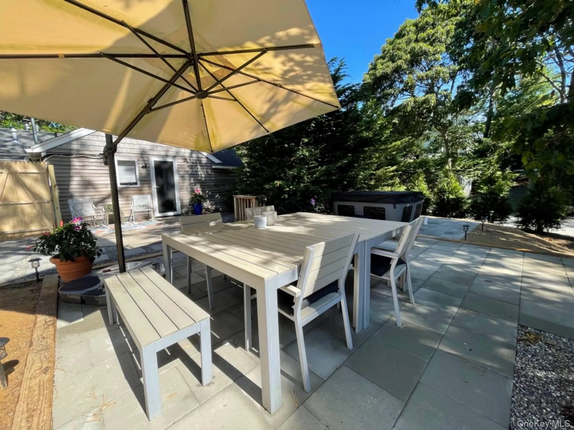 332 Canoe Place Road, Southampton, NY, 1 Bedroom Bedrooms, 2 Rooms Rooms,1 BathroomBathrooms,Residential Lease,For Rent,Canoe Place,0,994576 332 Canoe Place Road, Southampton, NY, 1 Bedroom Bedrooms, 2 Rooms Rooms,1 BathroomBathrooms,Residential Lease,For Rent,Canoe Place,0,994576