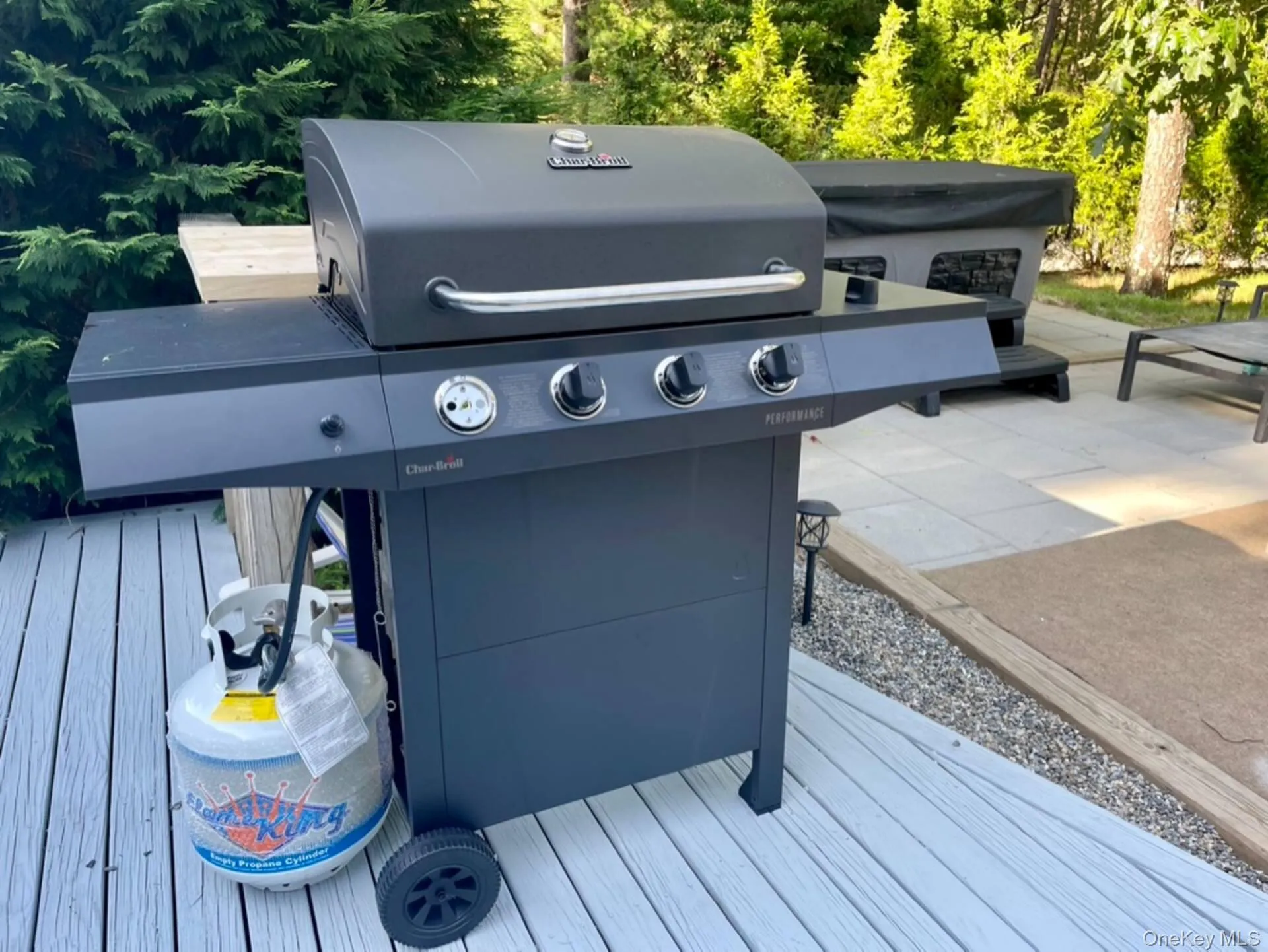 332 Canoe Place Road, Southampton, NY, 1 Bedroom Bedrooms, 2 Rooms Rooms,1 BathroomBathrooms,Residential Lease,For Rent,Canoe Place,0,994576 332 Canoe Place Road, Southampton, NY, 1 Bedroom Bedrooms, 2 Rooms Rooms,1 BathroomBathrooms,Residential Lease,For Rent,Canoe Place,0,994576