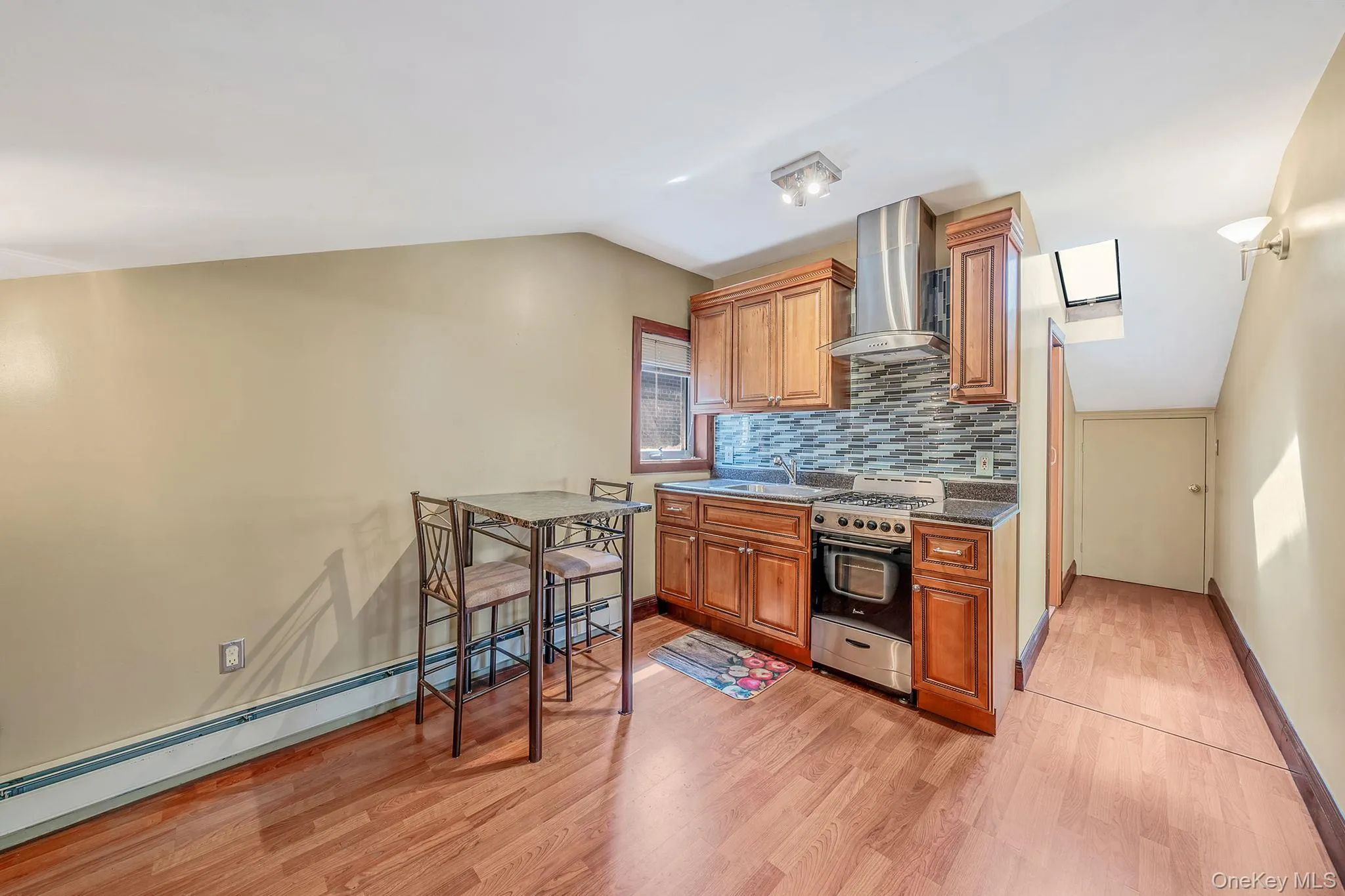 51-78 72nd Place, New York, NY, 5 Bedrooms Bedrooms, 12 Rooms Rooms,3 BathroomsBathrooms,Residential Sale,For Rent,72nd,0,994579 51-78 72nd Place, New York, NY, 5 Bedrooms Bedrooms, 12 Rooms Rooms,3 BathroomsBathrooms,Residential Sale,For Rent,72nd,0,994579