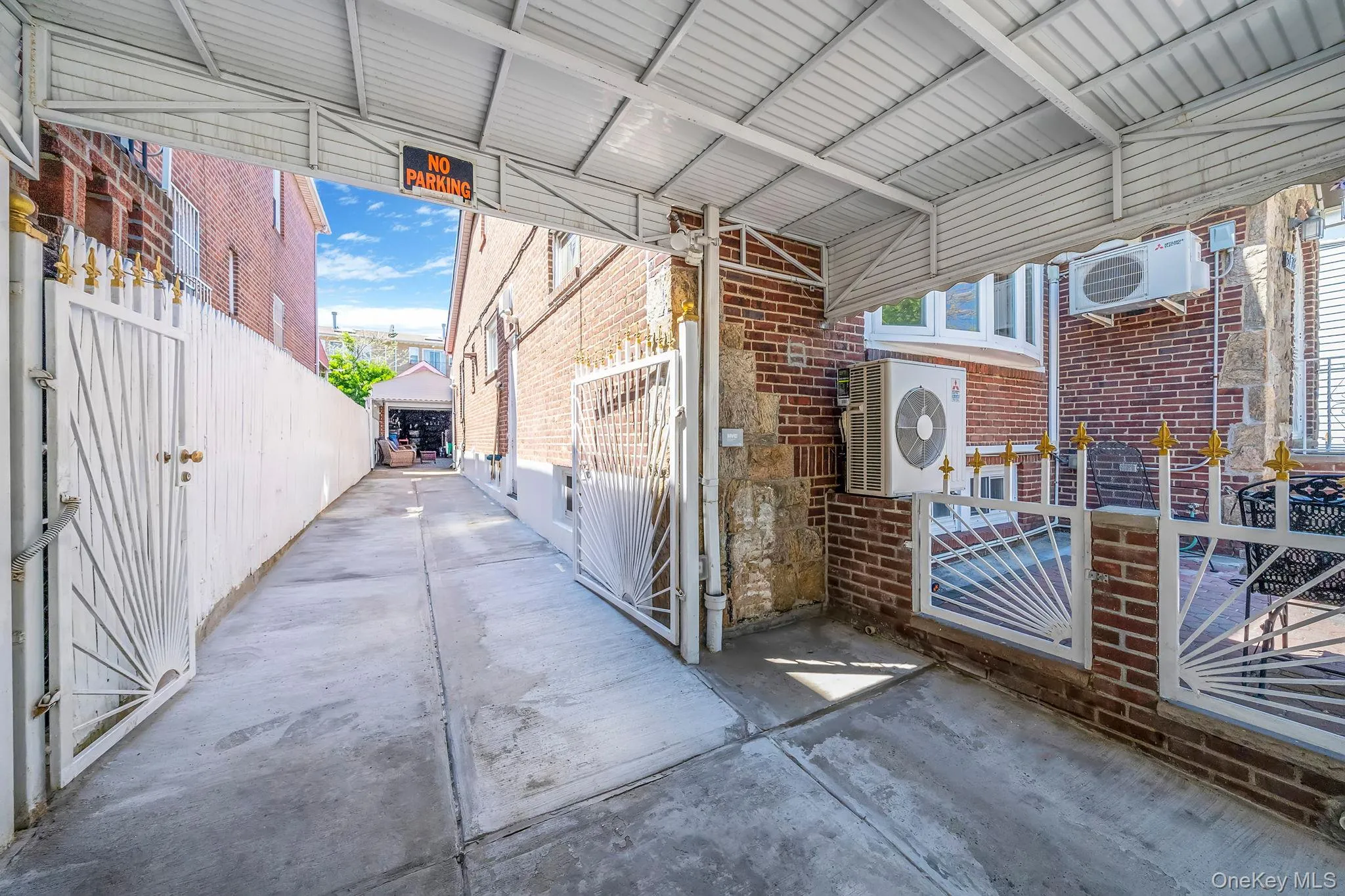 51-78 72nd Place, New York, NY, 5 Bedrooms Bedrooms, 12 Rooms Rooms,3 BathroomsBathrooms,Residential Sale,For Rent,72nd,0,994579 51-78 72nd Place, New York, NY, 5 Bedrooms Bedrooms, 12 Rooms Rooms,3 BathroomsBathrooms,Residential Sale,For Rent,72nd,0,994579