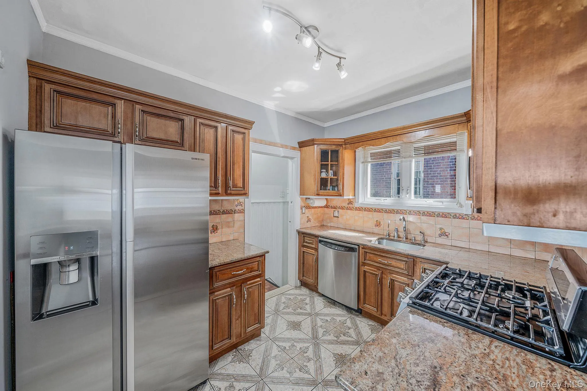 51-78 72nd Place, New York, NY, 5 Bedrooms Bedrooms, 12 Rooms Rooms,3 BathroomsBathrooms,Residential Sale,For Rent,72nd,0,994579 51-78 72nd Place, New York, NY, 5 Bedrooms Bedrooms, 12 Rooms Rooms,3 BathroomsBathrooms,Residential Sale,For Rent,72nd,0,994579