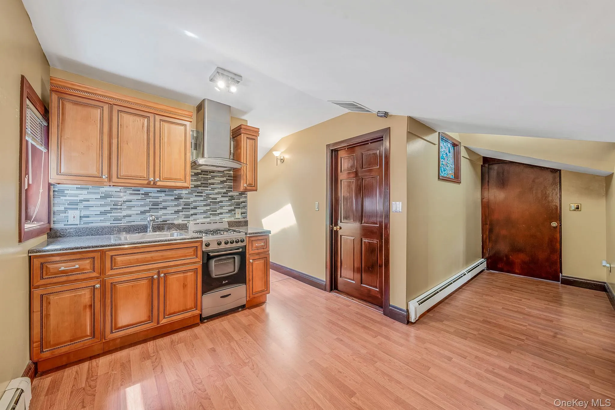 51-78 72nd Place, New York, NY, 5 Bedrooms Bedrooms, 12 Rooms Rooms,3 BathroomsBathrooms,Residential Sale,For Rent,72nd,0,994579 51-78 72nd Place, New York, NY, 5 Bedrooms Bedrooms, 12 Rooms Rooms,3 BathroomsBathrooms,Residential Sale,For Rent,72nd,0,994579