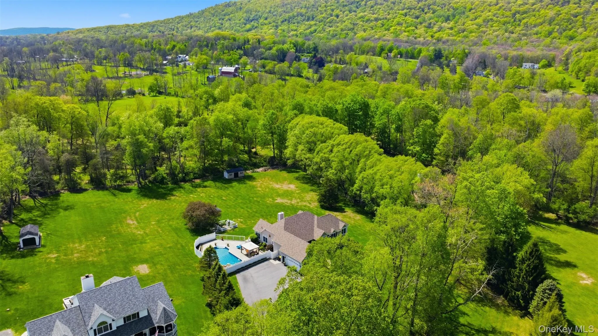 92 Coppergate Lane, Warwick (town), NY, 4 Bedrooms Bedrooms, 11 Rooms Rooms,3 BathroomsBathrooms,Residential Sale,For Rent,Coppergate,0,994592 92 Coppergate Lane, Warwick (town), NY, 4 Bedrooms Bedrooms, 11 Rooms Rooms,3 BathroomsBathrooms,Residential Sale,For Rent,Coppergate,0,994592