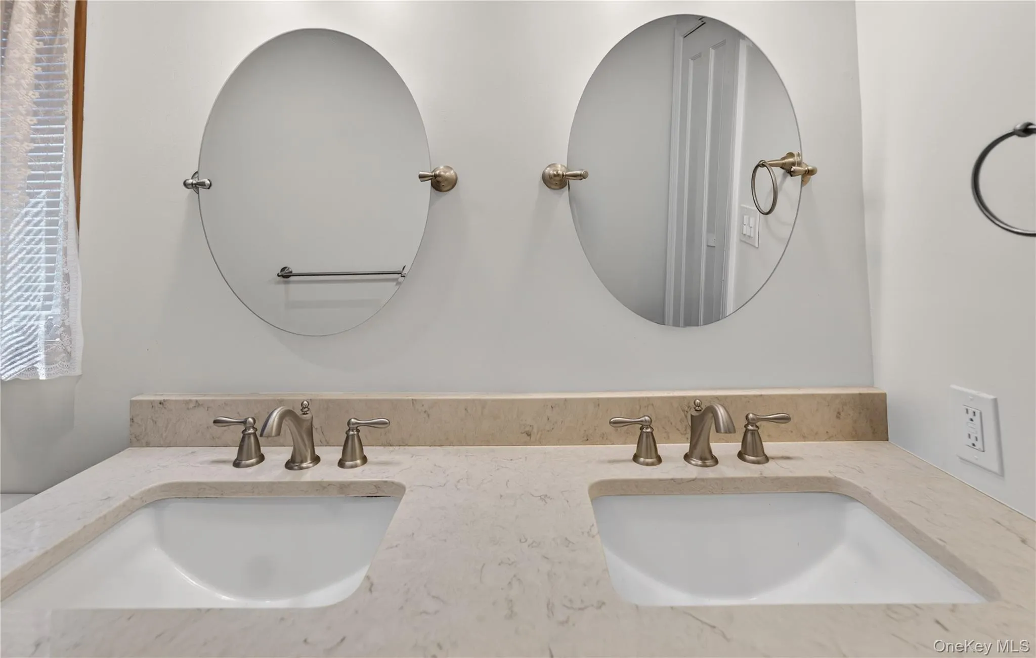 His & Hers Bathroom His & Hers Bathroom