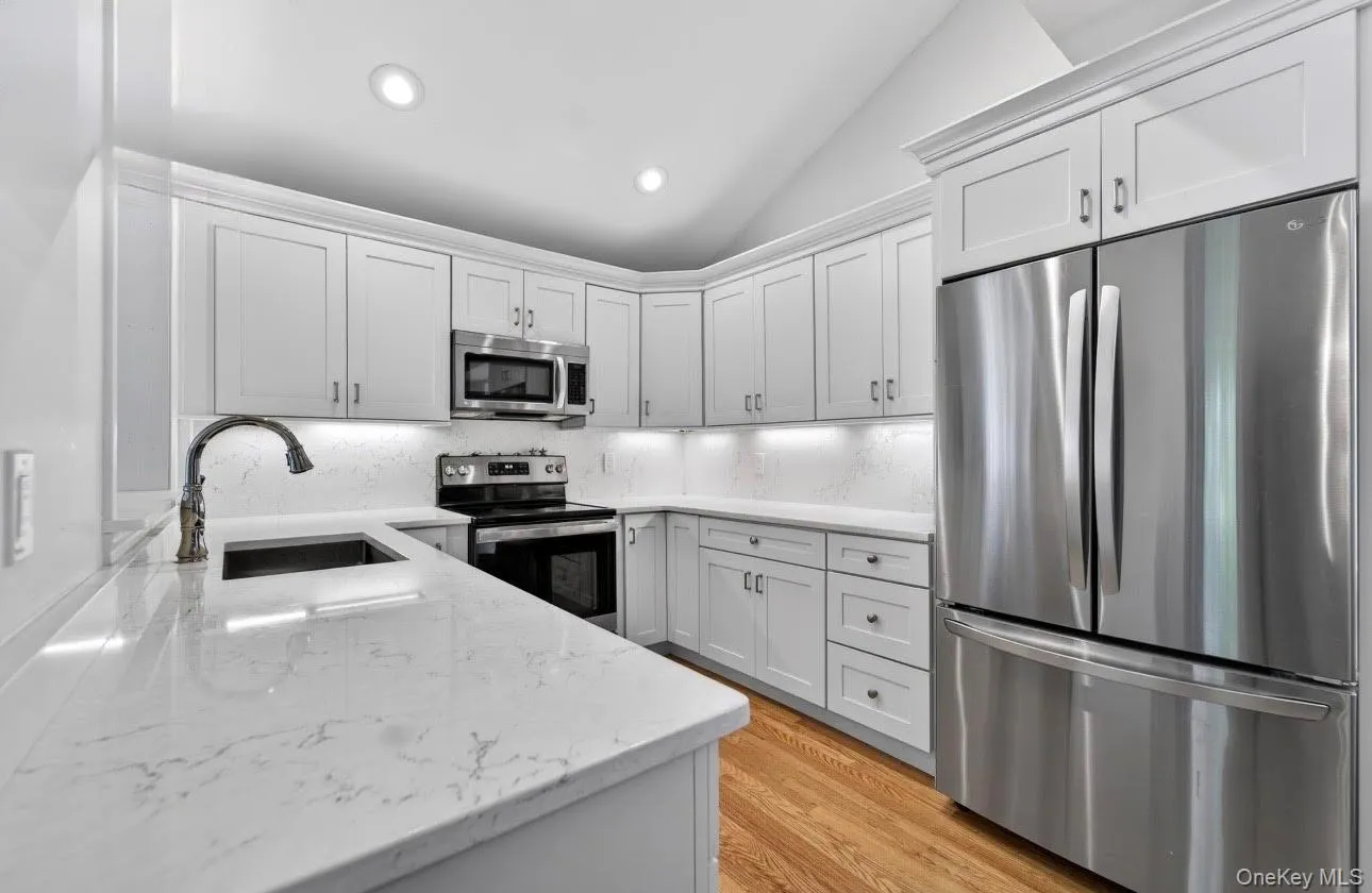 118 Longfellow Drive, Smithtown, NY, 3 Bedrooms Bedrooms, 9 Rooms Rooms,2 BathroomsBathrooms,Residential Sale,For Rent,Longfellow,0,994599 118 Longfellow Drive, Smithtown, NY, 3 Bedrooms Bedrooms, 9 Rooms Rooms,2 BathroomsBathrooms,Residential Sale,For Rent,Longfellow,0,994599