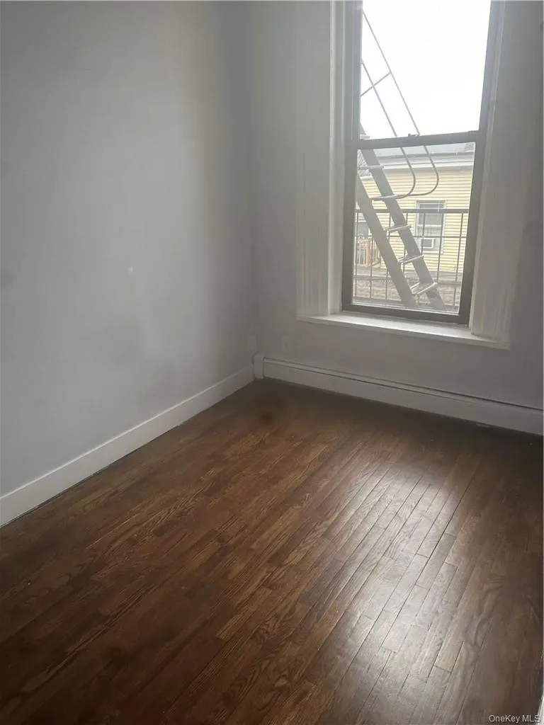 251 Warburton Avenue, Yonkers, NY, 2 Bedrooms Bedrooms, 4 Rooms Rooms,1 BathroomBathrooms,Residential Lease,For Rent,Warburton,0,994602 251 Warburton Avenue, Yonkers, NY, 2 Bedrooms Bedrooms, 4 Rooms Rooms,1 BathroomBathrooms,Residential Lease,For Rent,Warburton,0,994602