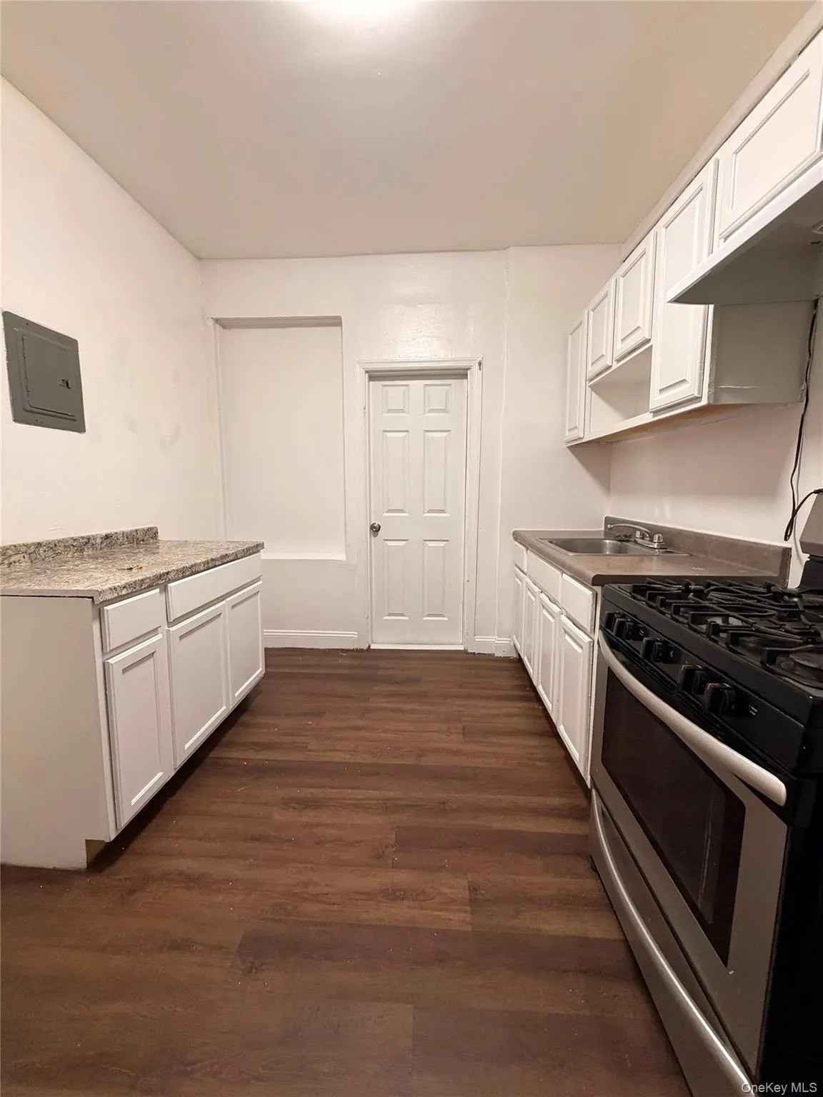 11 Lawrence st, Yonkers, NY, 4 Bedroom Bedrooms, 8 Room Rooms,1 BathroomBathrooms,Residential Lease,For Rent,Lawrence st,0,994611 11 Lawrence st, Yonkers, NY, 4 Bedroom Bedrooms, 8 Room Rooms,1 BathroomBathrooms,Residential Lease,For Rent,Lawrence st,0,994611