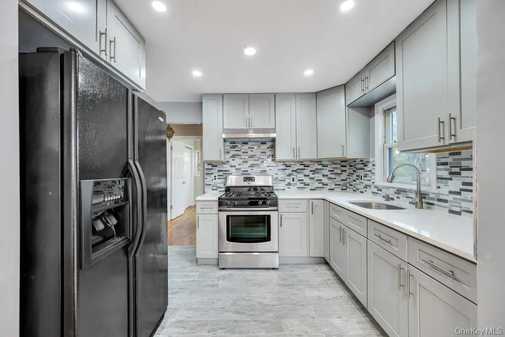 64 Spar Drive, Brookhaven, NY, 6 Bedrooms Bedrooms, 9 Rooms Rooms,2 BathroomsBathrooms,Residential,For Rent,Spar,0,994614 64 Spar Drive, Brookhaven, NY, 6 Bedrooms Bedrooms, 9 Rooms Rooms,2 BathroomsBathrooms,Residential,For Rent,Spar,0,994614