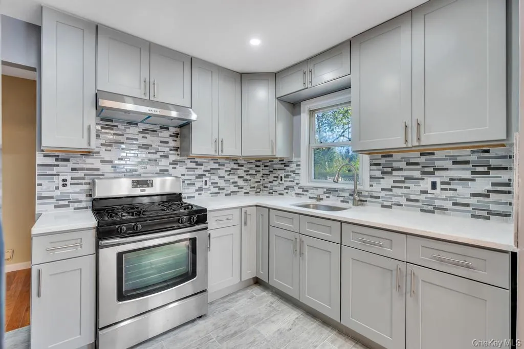 64 Spar Drive, Brookhaven, NY, 6 Bedrooms Bedrooms, 9 Rooms Rooms,2 BathroomsBathrooms,Residential,For Rent,Spar,0,994614 64 Spar Drive, Brookhaven, NY, 6 Bedrooms Bedrooms, 9 Rooms Rooms,2 BathroomsBathrooms,Residential,For Rent,Spar,0,994614