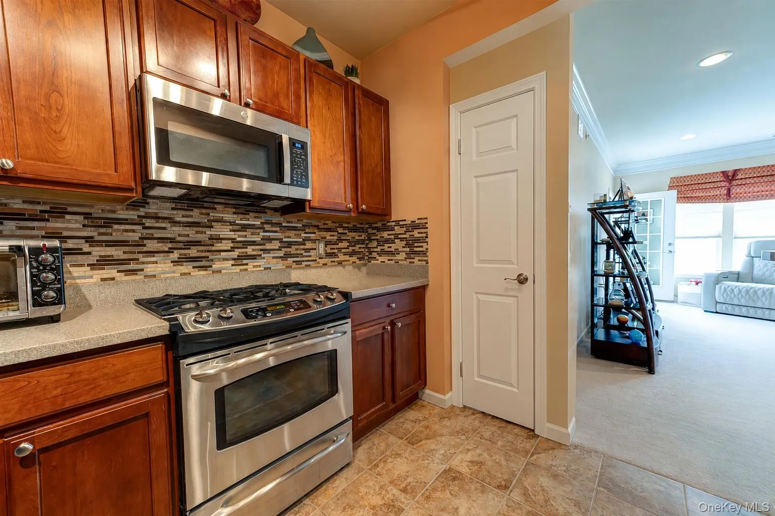 2232 Finch Lane, Islip, NY, 2 Bedrooms Bedrooms, 5 Rooms Rooms,2 BathroomsBathrooms,Residential,For Rent,Finch,0,994621 2232 Finch Lane, Islip, NY, 2 Bedrooms Bedrooms, 5 Rooms Rooms,2 BathroomsBathrooms,Residential,For Rent,Finch,0,994621