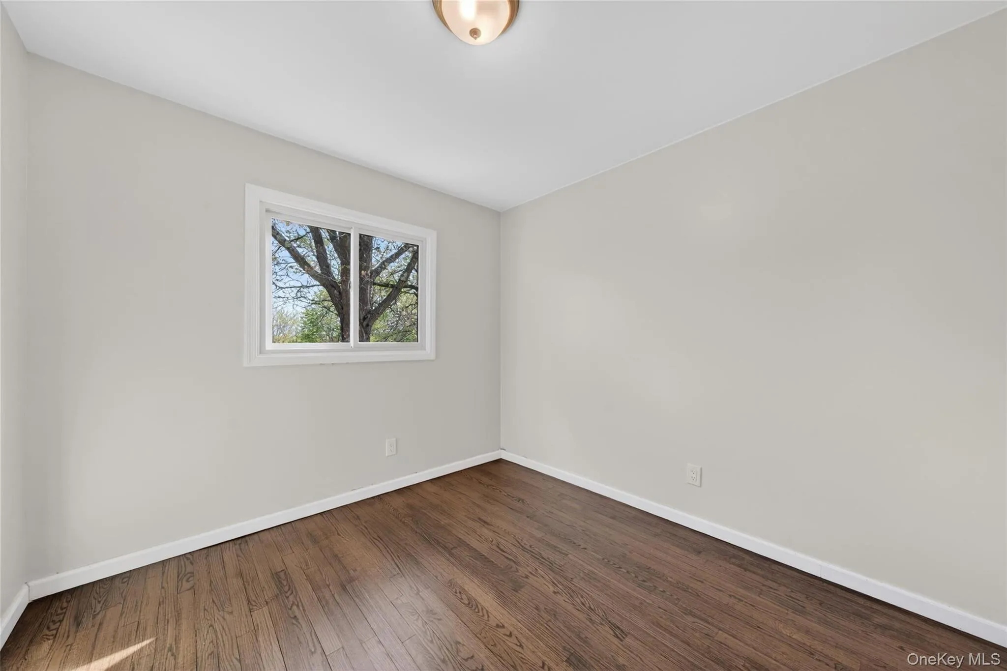 47 Burrow Road, Woodbury, NY, 4 Bedrooms Bedrooms, 8 Rooms Rooms,2 BathroomsBathrooms,Residential Sale,For Rent,Burrow,0,994626 47 Burrow Road, Woodbury, NY, 4 Bedrooms Bedrooms, 8 Rooms Rooms,2 BathroomsBathrooms,Residential Sale,For Rent,Burrow,0,994626