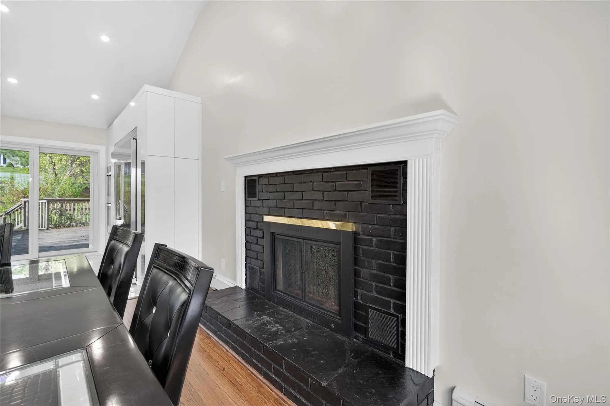 47 Burrow Road, Woodbury, NY, 4 Bedrooms Bedrooms, 8 Rooms Rooms,2 BathroomsBathrooms,Residential Sale,For Rent,Burrow,0,994626 47 Burrow Road, Woodbury, NY, 4 Bedrooms Bedrooms, 8 Rooms Rooms,2 BathroomsBathrooms,Residential Sale,For Rent,Burrow,0,994626