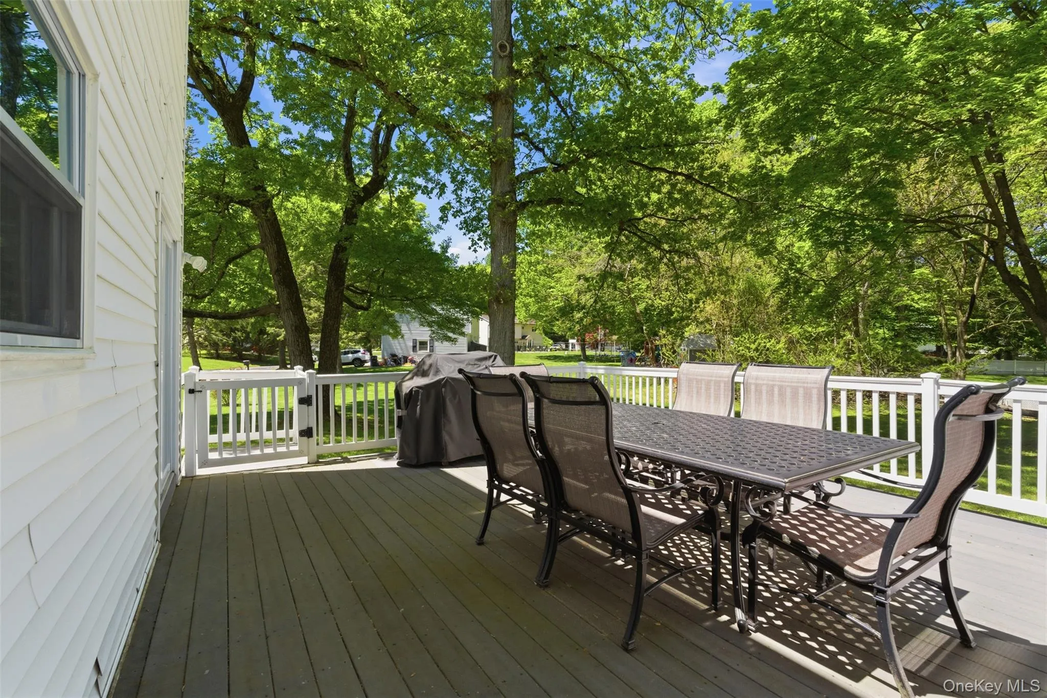 20 Glenside Drive, Clarkstown, NY, 4 Bedrooms Bedrooms, 8 Rooms Rooms,2 BathroomsBathrooms,Residential Sale,For Rent,Glenside,0,994647 20 Glenside Drive, Clarkstown, NY, 4 Bedrooms Bedrooms, 8 Rooms Rooms,2 BathroomsBathrooms,Residential Sale,For Rent,Glenside,0,994647