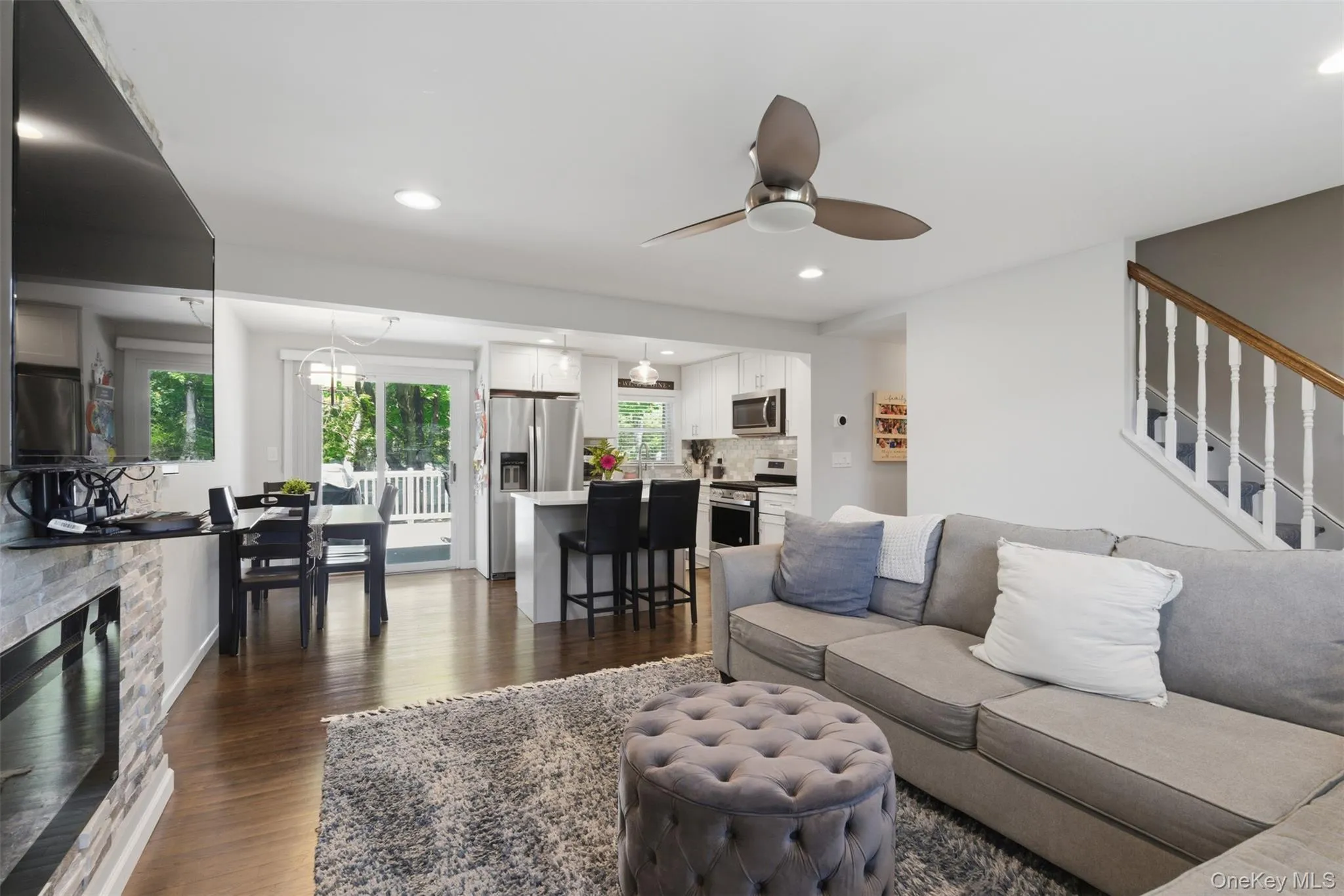 20 Glenside Drive, Clarkstown, NY, 4 Bedrooms Bedrooms, 8 Rooms Rooms,2 BathroomsBathrooms,Residential Sale,For Rent,Glenside,0,994647 20 Glenside Drive, Clarkstown, NY, 4 Bedrooms Bedrooms, 8 Rooms Rooms,2 BathroomsBathrooms,Residential Sale,For Rent,Glenside,0,994647