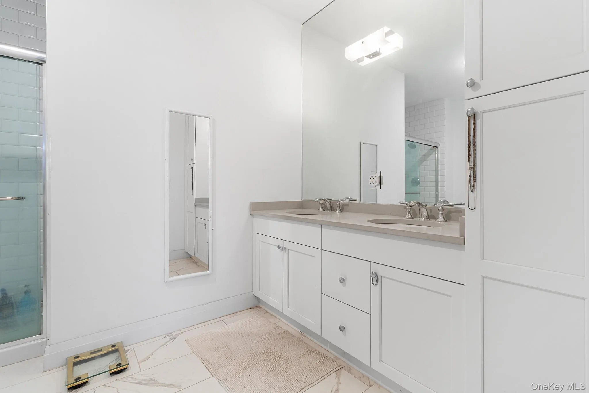 12103 Aspenwood Drive, Oyster Bay, NY, 2 Bedrooms Bedrooms, 5 Rooms Rooms,2 BathroomsBathrooms,Residential Sale,For Rent,Aspenwood,0,994649 12103 Aspenwood Drive, Oyster Bay, NY, 2 Bedrooms Bedrooms, 5 Rooms Rooms,2 BathroomsBathrooms,Residential Sale,For Rent,Aspenwood,0,994649