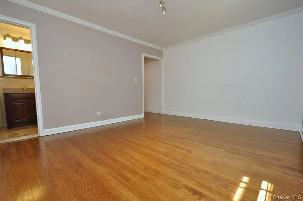 Primary Bedroom Suite with Private bath and step in shower. Primary Bedroom Suite with Private bath and step in shower.