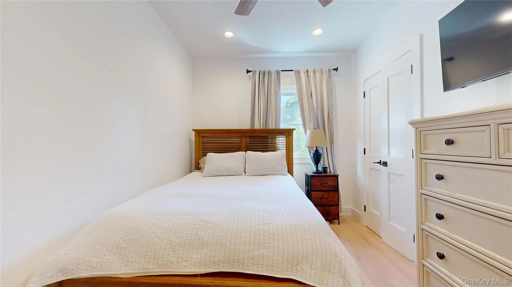 5 Halsey Avenue, Southampton, NY, 5 Bedrooms Bedrooms, 10 Rooms Rooms,3 BathroomsBathrooms,Residential Lease,For Rent,Halsey,0,994655 5 Halsey Avenue, Southampton, NY, 5 Bedrooms Bedrooms, 10 Rooms Rooms,3 BathroomsBathrooms,Residential Lease,For Rent,Halsey,0,994655