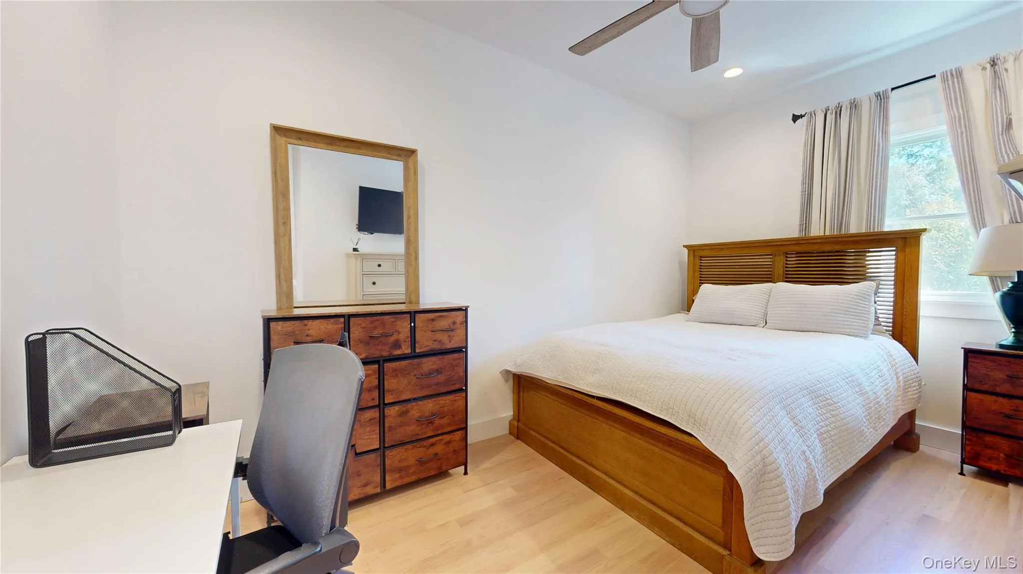 5 Halsey Avenue, Southampton, NY, 5 Bedrooms Bedrooms, 10 Rooms Rooms,3 BathroomsBathrooms,Residential Lease,For Rent,Halsey,0,994655 5 Halsey Avenue, Southampton, NY, 5 Bedrooms Bedrooms, 10 Rooms Rooms,3 BathroomsBathrooms,Residential Lease,For Rent,Halsey,0,994655