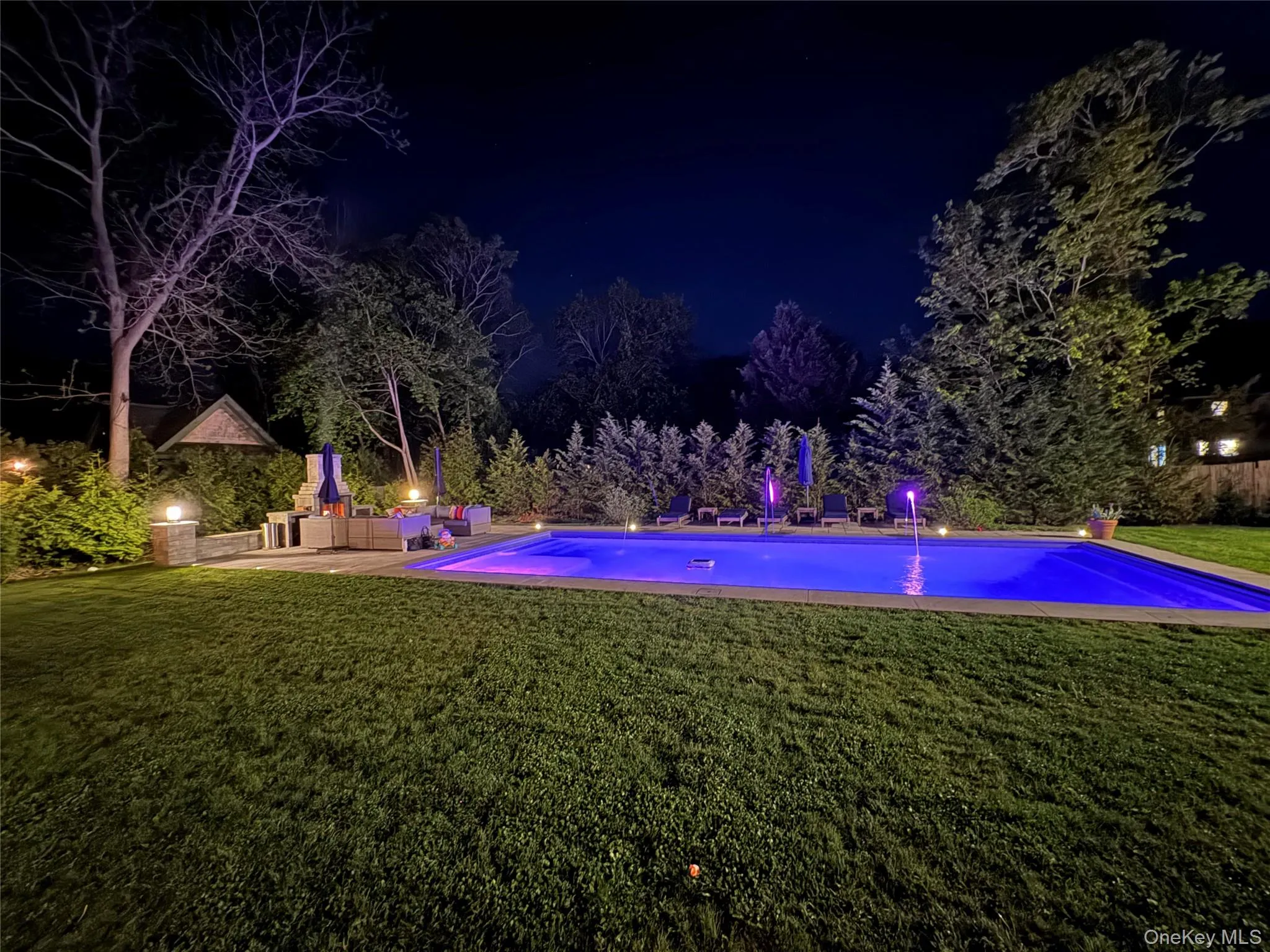 5 Halsey Avenue, Southampton, NY, 5 Bedrooms Bedrooms, 10 Rooms Rooms,3 BathroomsBathrooms,Residential Lease,For Rent,Halsey,0,994655 5 Halsey Avenue, Southampton, NY, 5 Bedrooms Bedrooms, 10 Rooms Rooms,3 BathroomsBathrooms,Residential Lease,For Rent,Halsey,0,994655